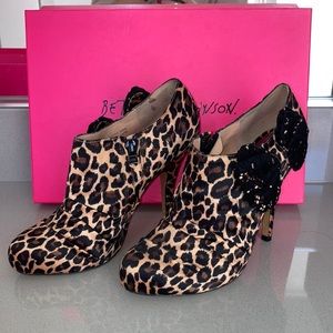 Betsey Johnson leopard bow high heel booties